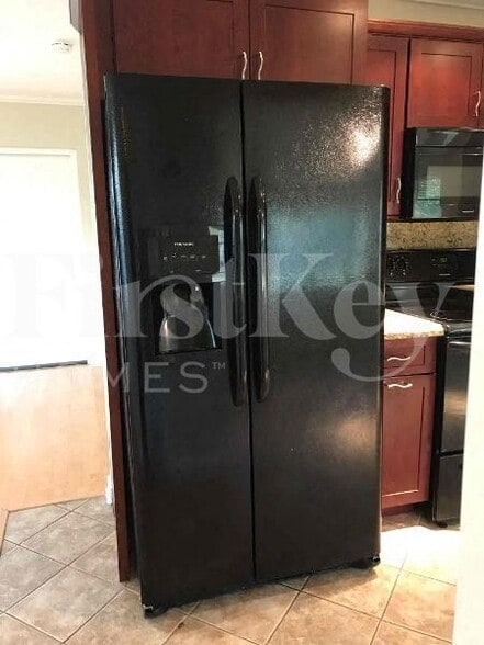 Building Photo - 1014 NW 15th St