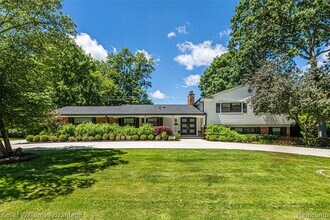 Building Photo - 5722 Raven Rd