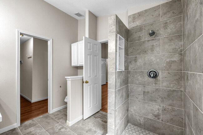 Building Photo - 32111 Willow Creek Park