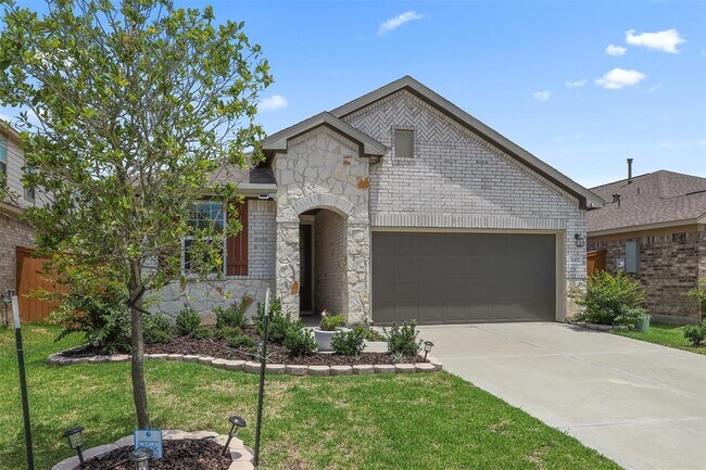 Building Photo - 2302 Sweet Bay Dr