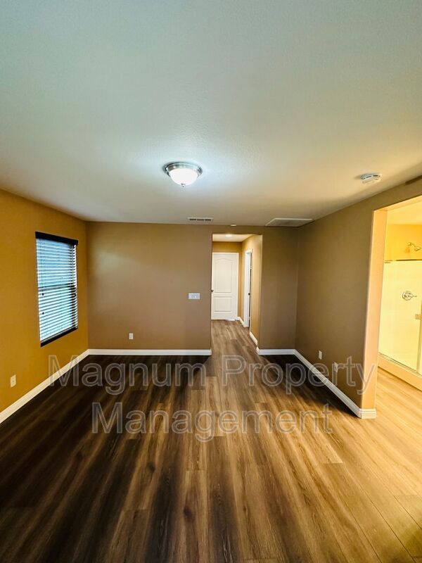 Building Photo - 34089 Dianthus Ln