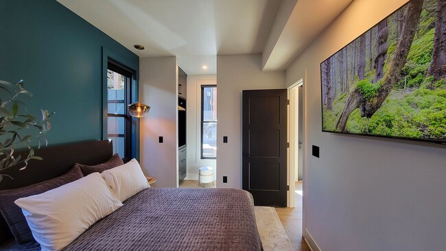 Building Photo - Station House Suite B is a stunning 2 bedr...