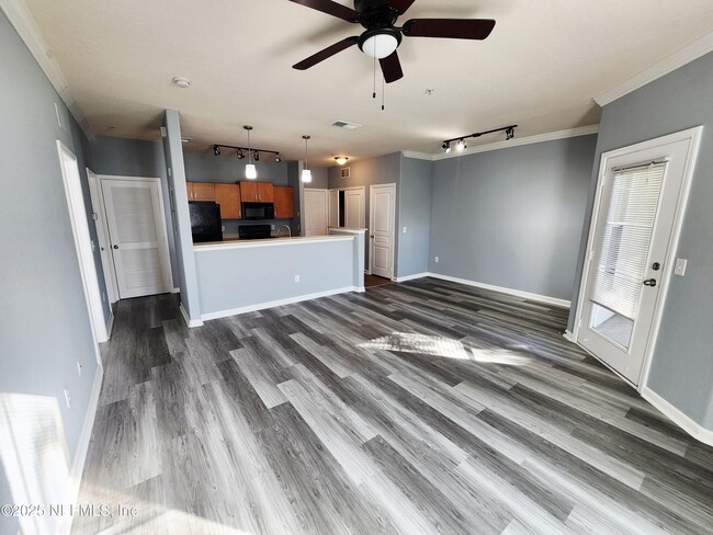 Building Photo - 8290 Gate Pkwy W