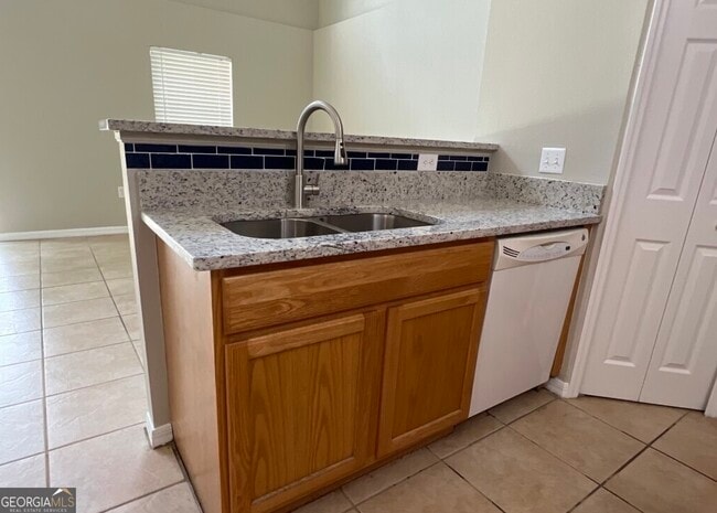 Building Photo - 405 Brooklet Cir