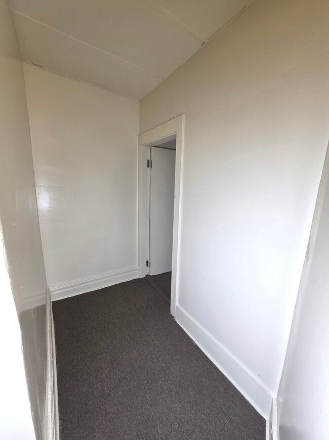 Building Photo - 6529 S Kimbark Ave