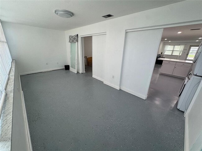 Building Photo - 5720 13th Ave N