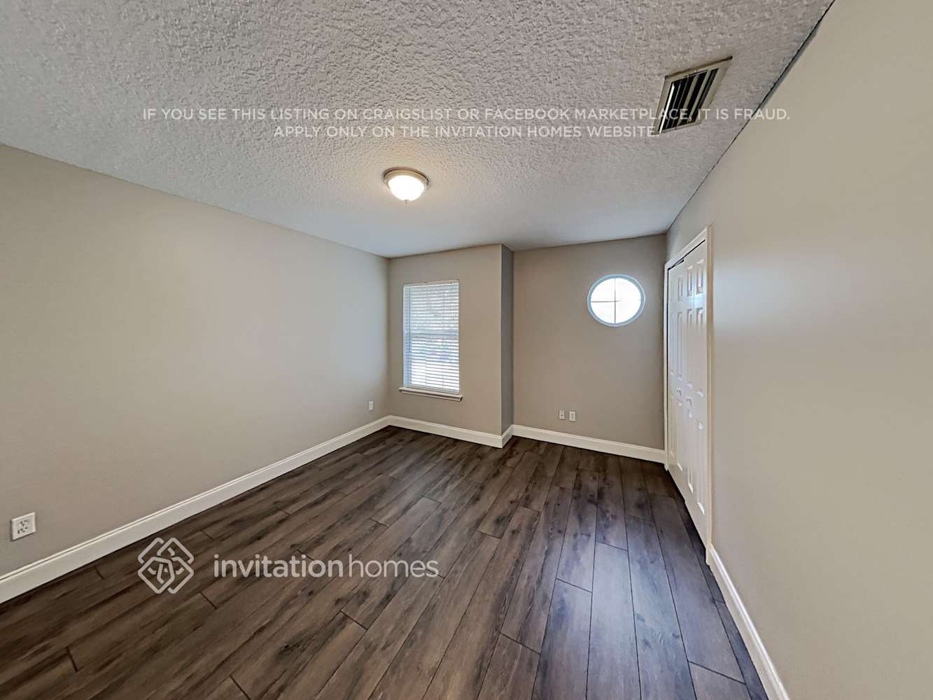 Building Photo - 3801 Pebble Brooke Circle South