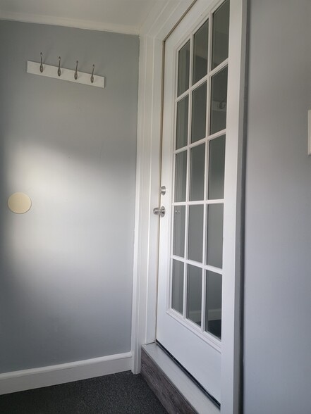 Entryway - 12 Ridge Ave