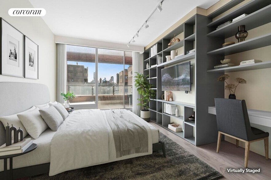 Building Photo - 101 W 79th St