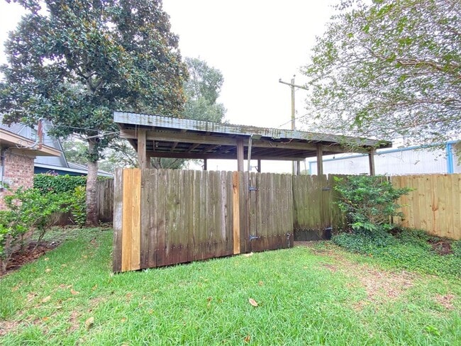 Building Photo - 2233 Ripple Creek Dr