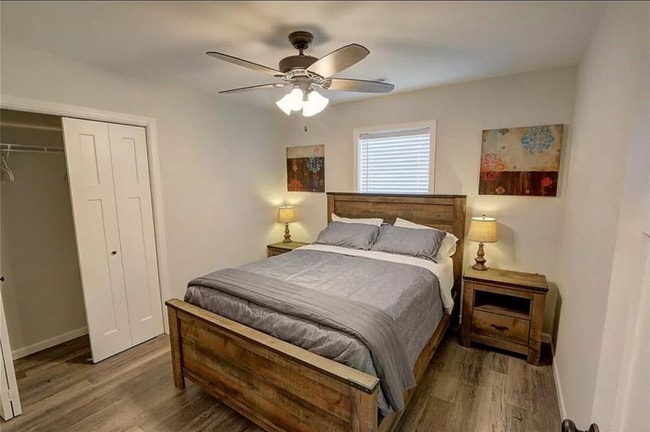 Building Photo - 10008 Aspen Ln