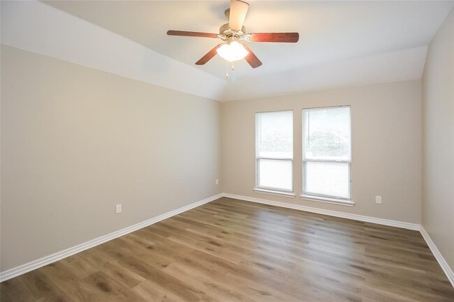 Building Photo - 11704 Gwendolyn Ln