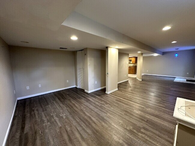 Building Photo - 4-Bedroom, 3.5-Bathroom Colonial in Taneytown