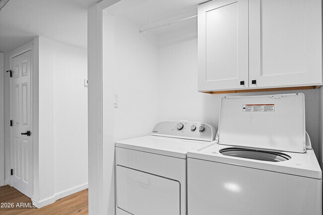 Building Photo - 5998 N 78th St