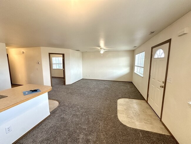 Building Photo - 34 Starbuck Ct