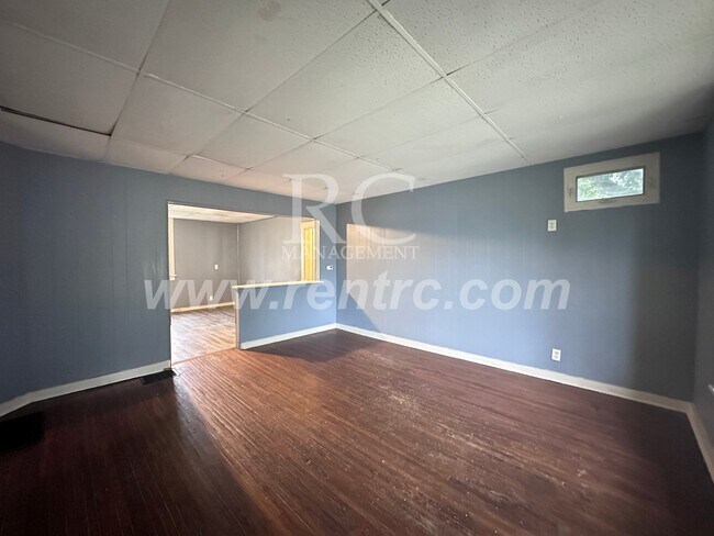 Building Photo - 1101 Chandler-