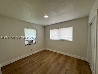 Building Photo - 1106 C