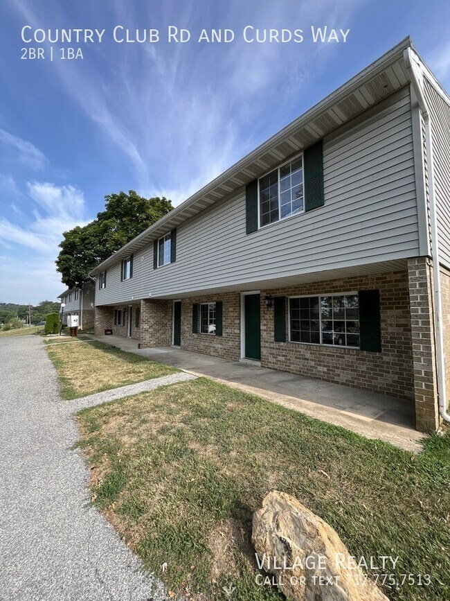 Building Photo - 671 Country Club Rd