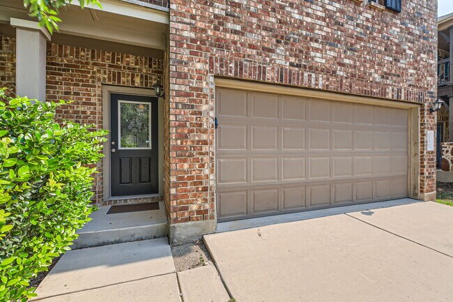 Building Photo - 10427 Ashbury Creek