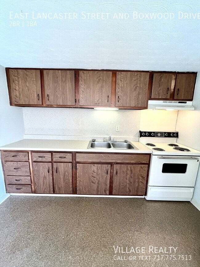 Building Photo - 308 E Lancaster St