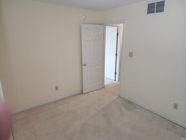 Building Photo - 3819 Claybridge Dr