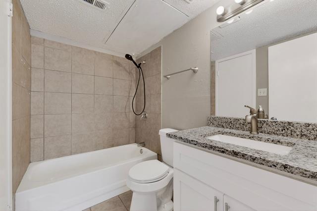 Building Photo - 8024 Cambridge Cir