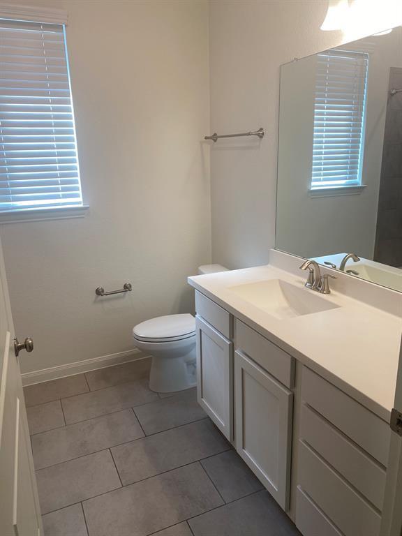 Building Photo - 616 Sixpence Ln