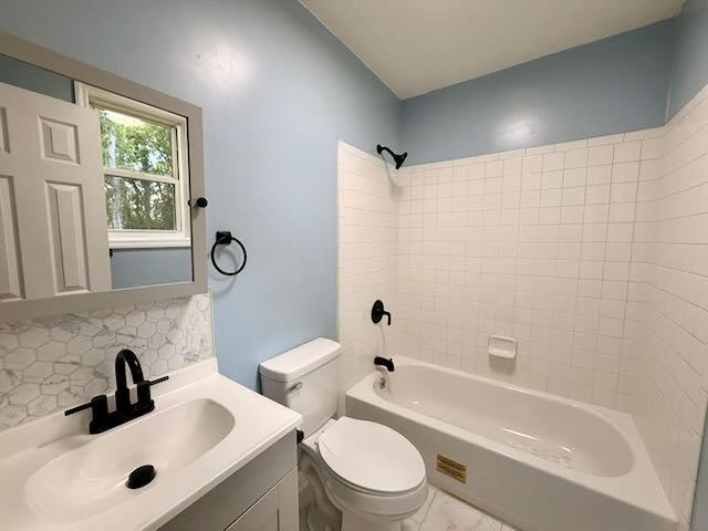 Building Photo - 9315 Castle Falls Cir
