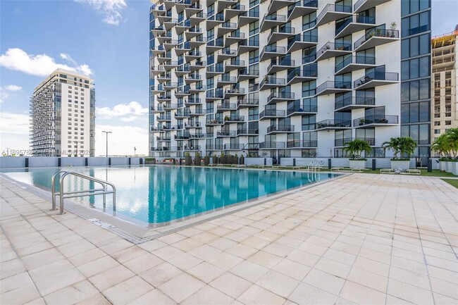 Building Photo - 5252 NW 85th Ave