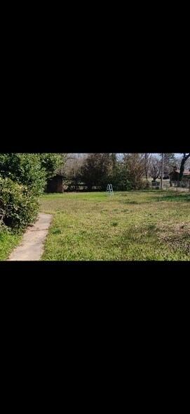 Building Photo - 1723 W 18th St