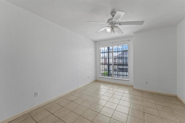 Building Photo - 6606 De Moss Dr