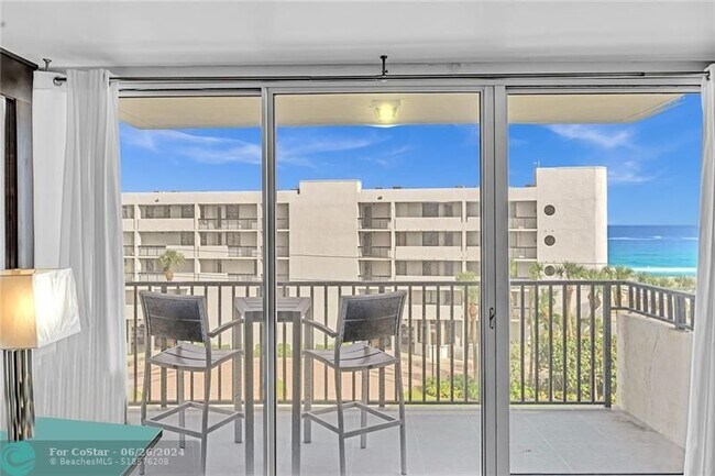 Building Photo - 525 N Ocean Blvd