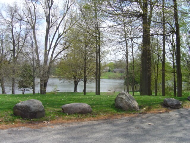 WALK TO THE PARK AND AROUND THE LAKE - 232 N Lake St SE