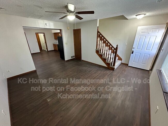 Building Photo - 225 Ottawa St