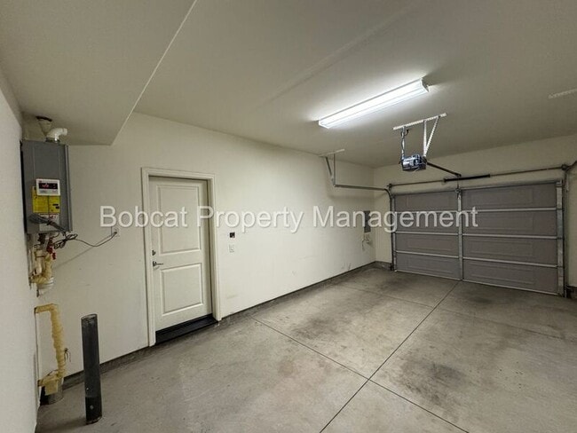 Building Photo - 1230 Saltern Dr