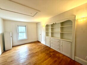 Building Photo - 442 Merrimack St