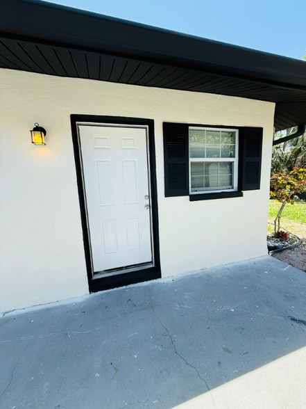 Primary Photo - 1128 Neptune Dr