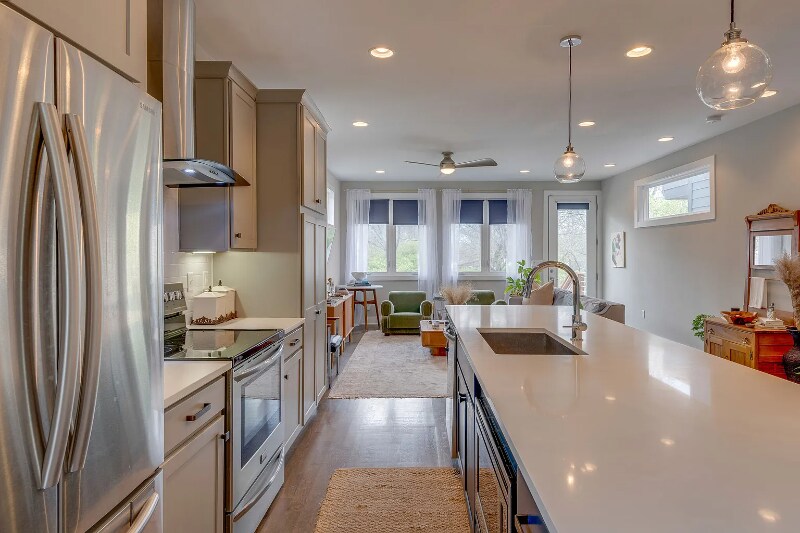 Building Photo - 312 Prince Ave