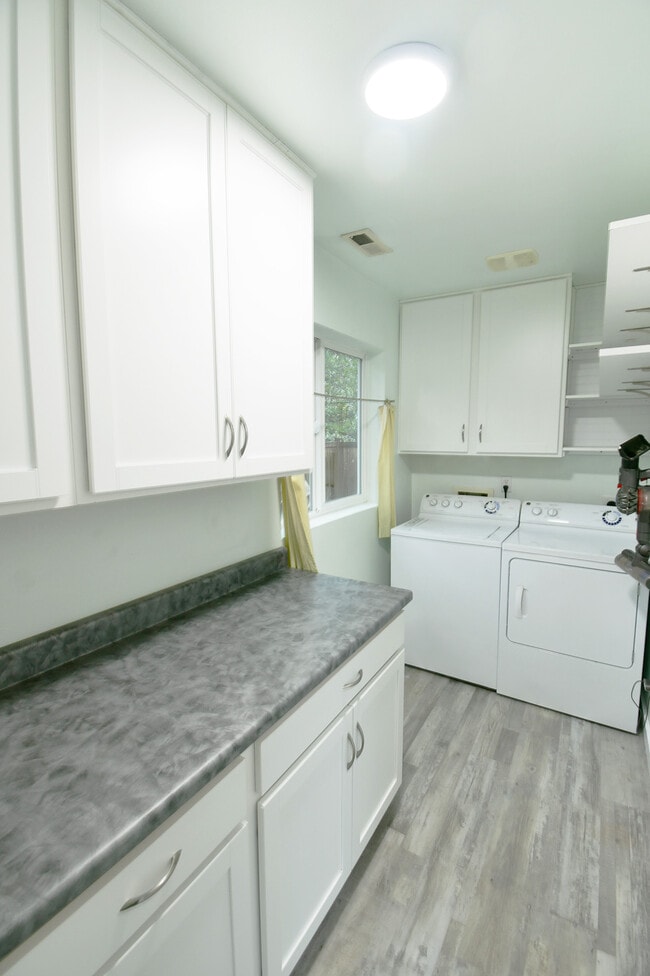 Building Photo - 2430 106th Dr SE