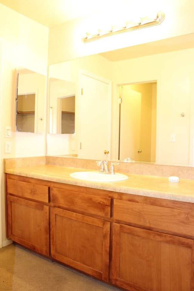 Building Photo - 208 Agile Way