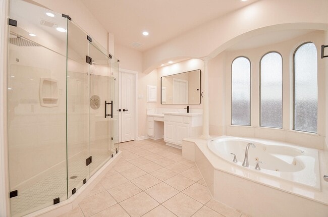 Building Photo - 3826 Bell Hollow Ln