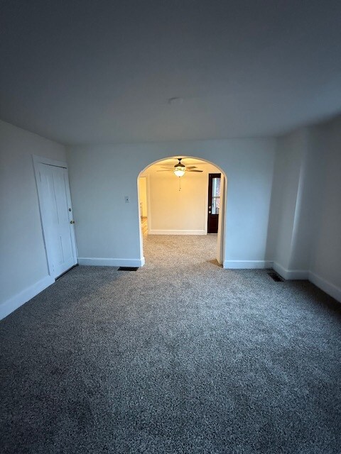 Building Photo - 1005 Railroad St