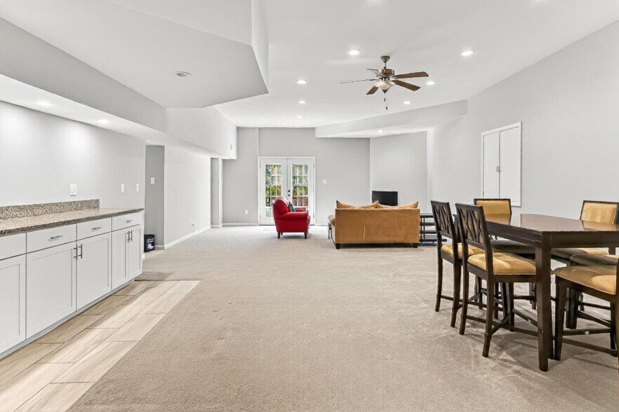 Building Photo - 1300 Pinstripe Ct