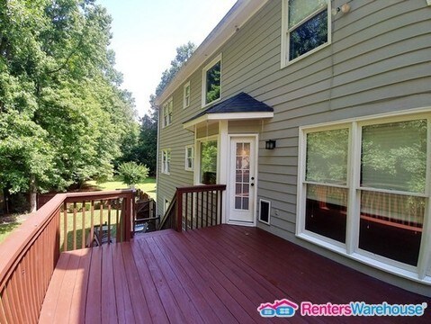 Building Photo - 852 Rockfount Way