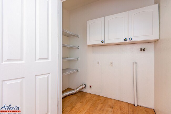 Building Photo - Beautiful & Spacious Corralitos Home