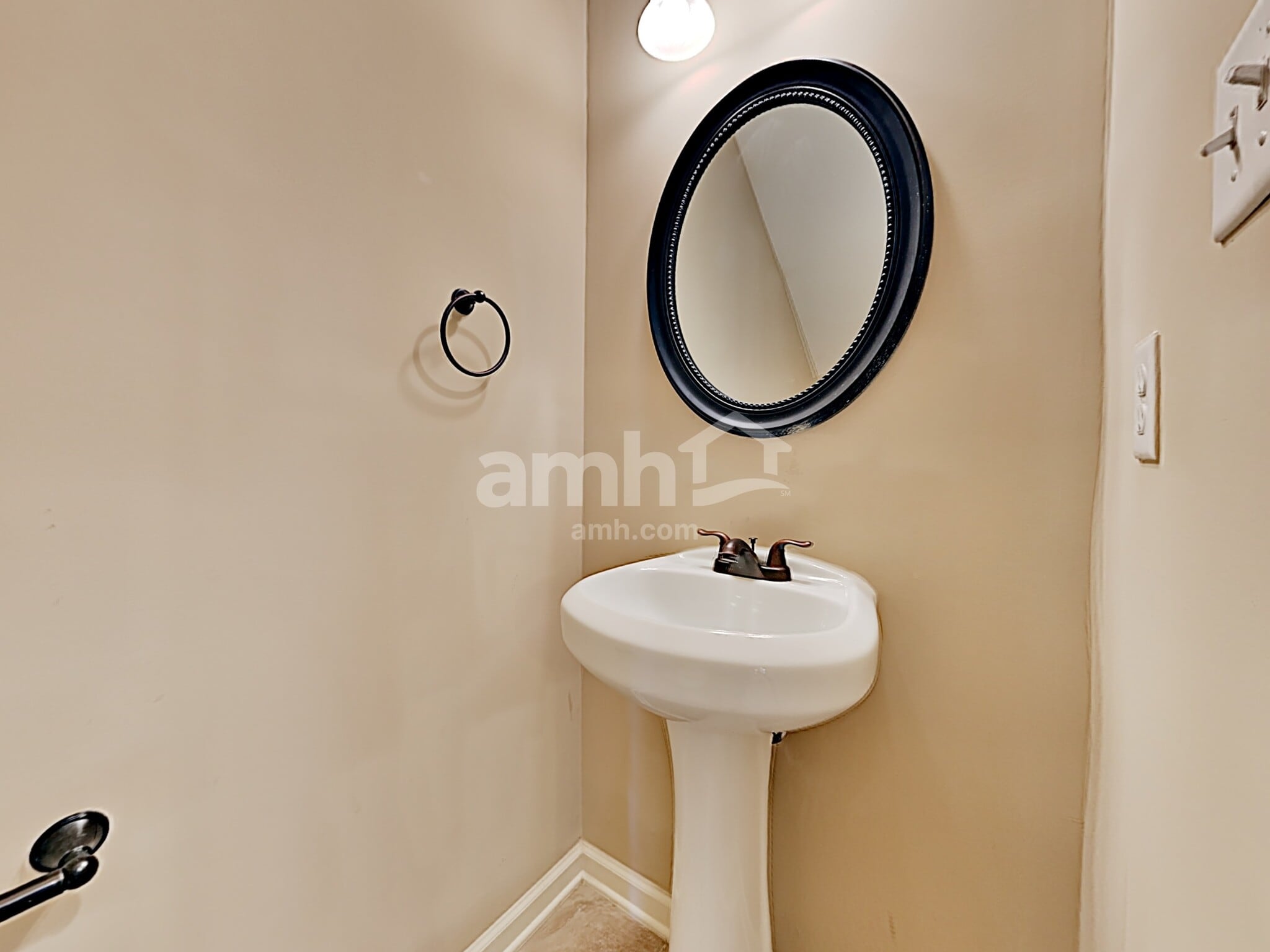 Building Photo - 1229 Carlton Ridge Dr