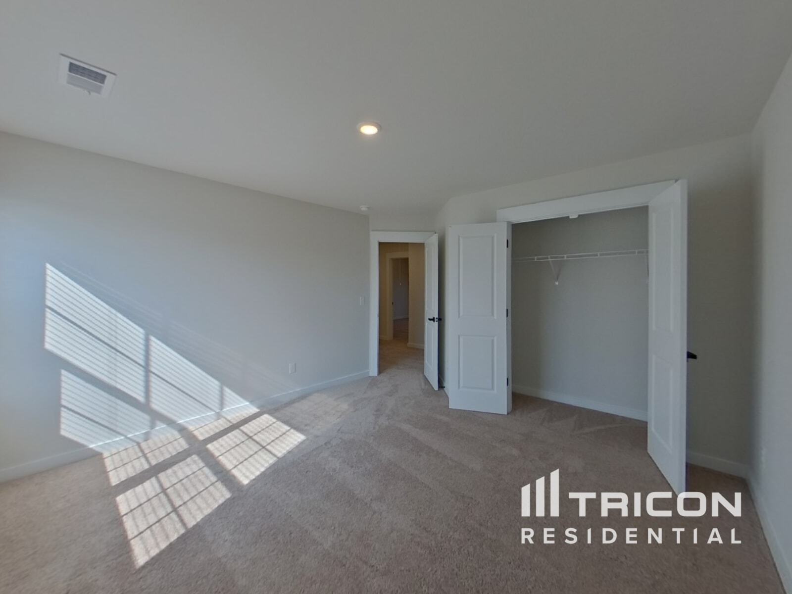 Building Photo - 1228 Crested Iris St