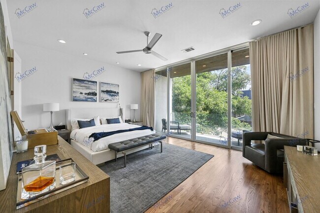 Building Photo - 1831 Euclid Ave