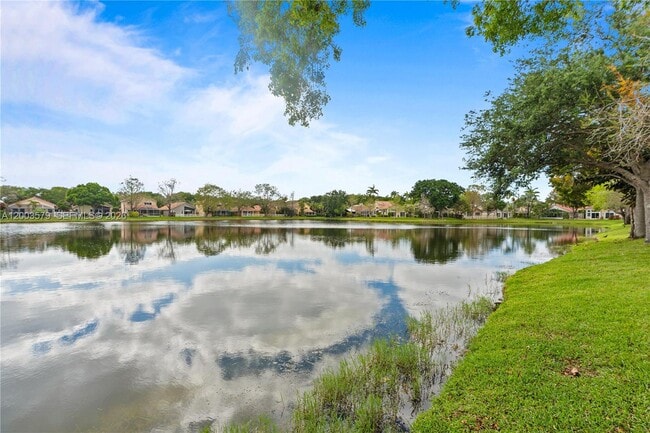 Building Photo - 237 NW 100th Ave