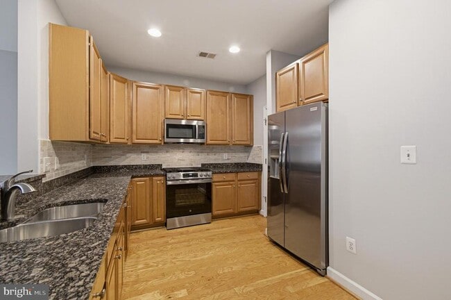 Building Photo - 11657 Leesborough Cir
